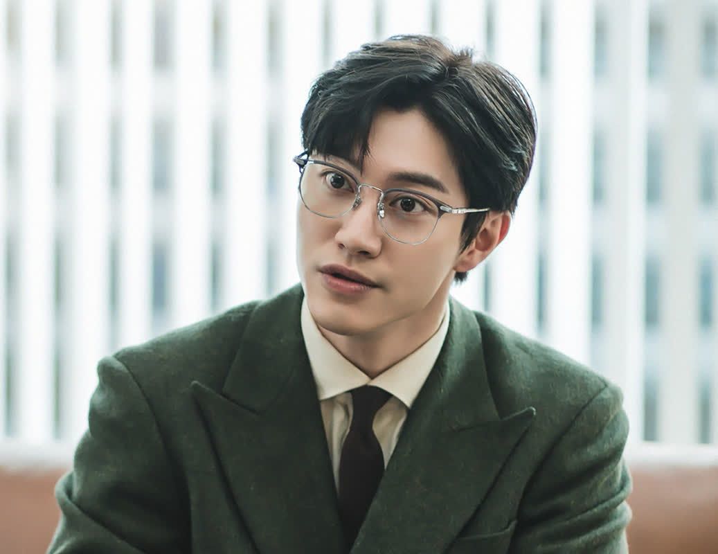 The Third-gen Chaebol Becomes A Genius Actor view.mk.co.kr