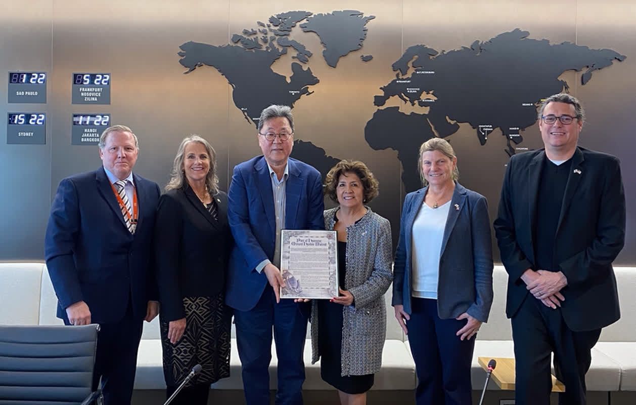 Lee Kyu-bok, CEO da Hyundai Glovis, realiza uma reunião estratégica ...