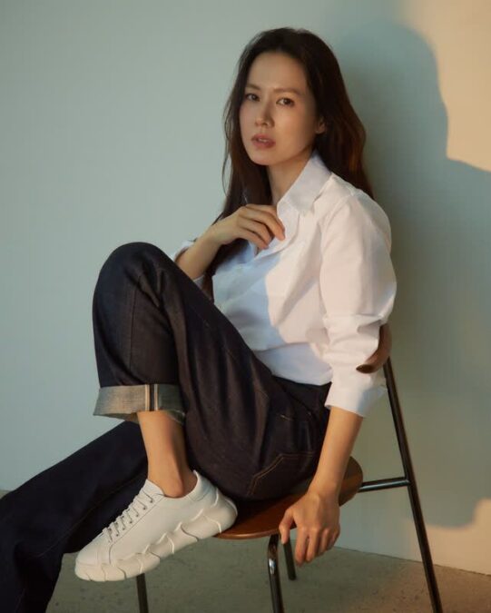 테스토니, 손예진과 함께 에비뉴엘 팝업 오픈…이탈리아 감성을 입다 | 스타패션